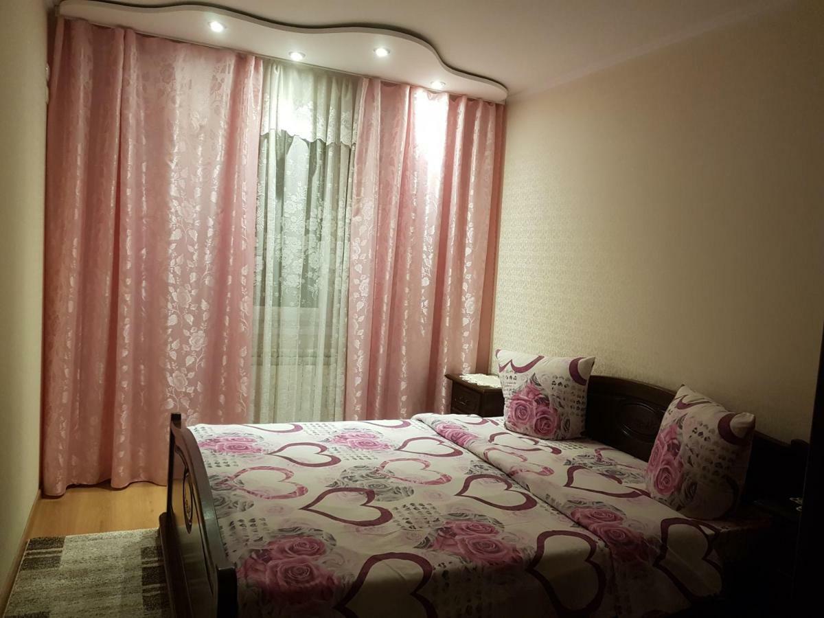 Diana Apartament Яш Екстериор снимка